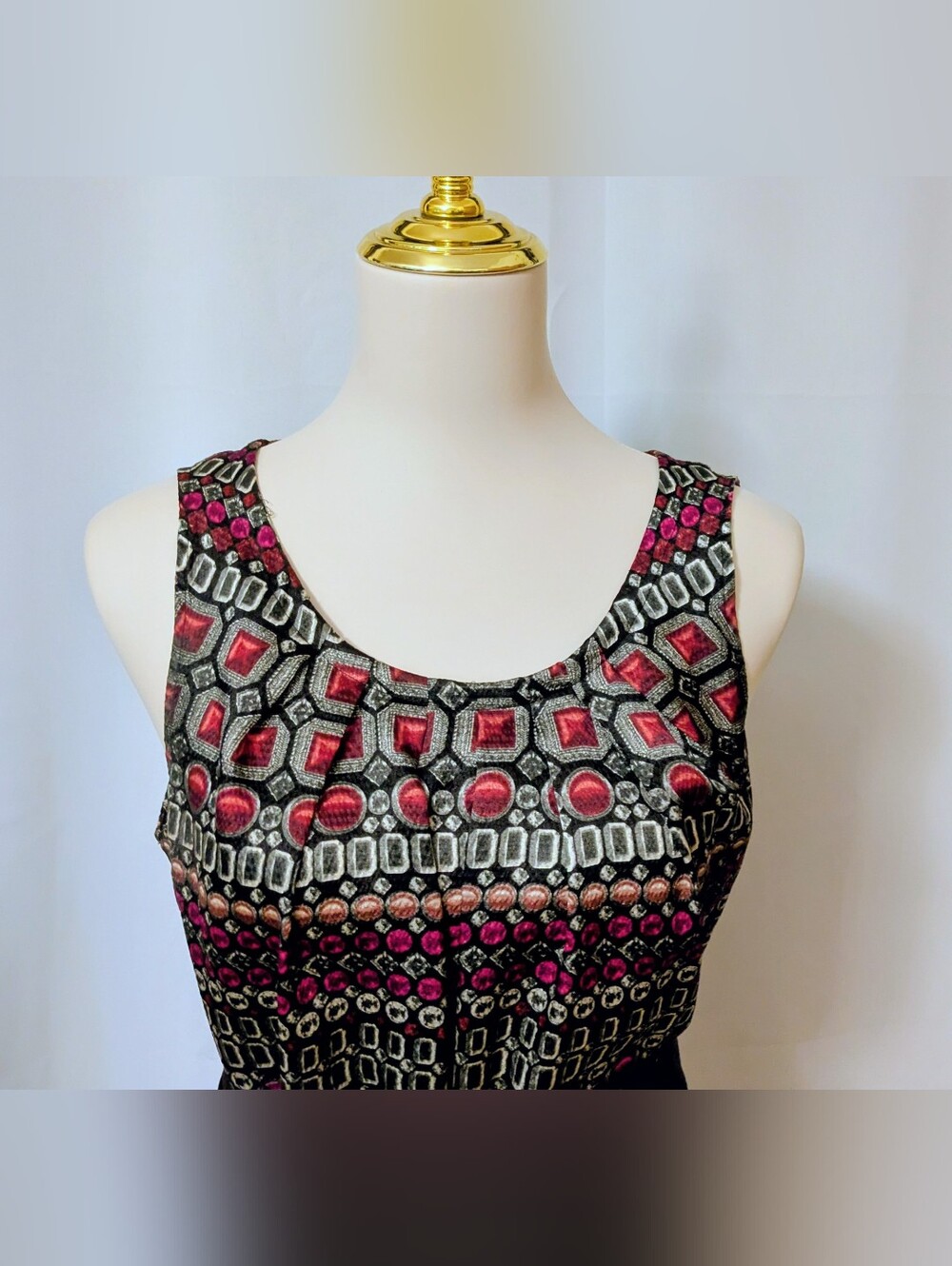 Apt. 9 Sleeveless Jewel-Print Fit & Flare Dress in Black and Fuchsia - Picture 3 of 8